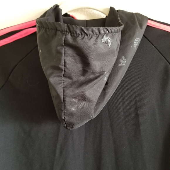 ADIDAS LADIES ZIP UP HOODED JACKET Price is Frim - Picture 8 of 8